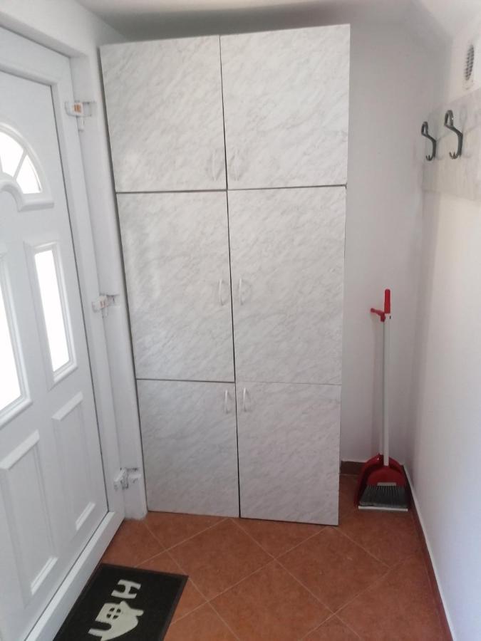 Apartman Oaza Olja เบลเกรด ภายนอก รูปภาพ